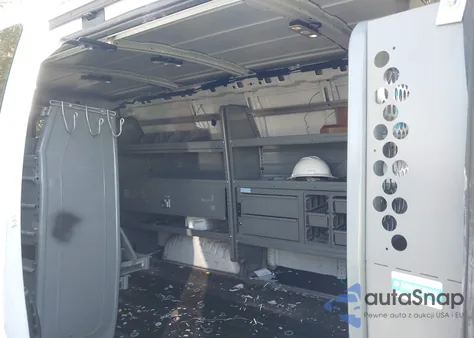 2018 Chevrolet Express 2500 Work Van from USA, damaged, VIN 1GCWGAFG9J1905025